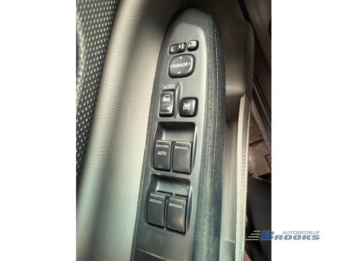 Subaru Forester 2.0 16V X Vehículo de desguace (2006, Gris)