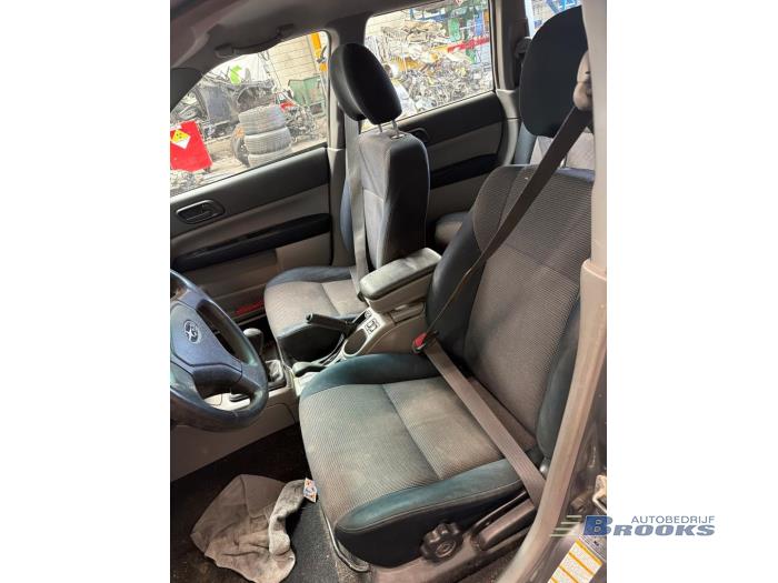 Subaru Forester 2.0 16V X Vehículo de desguace (2006, Gris)