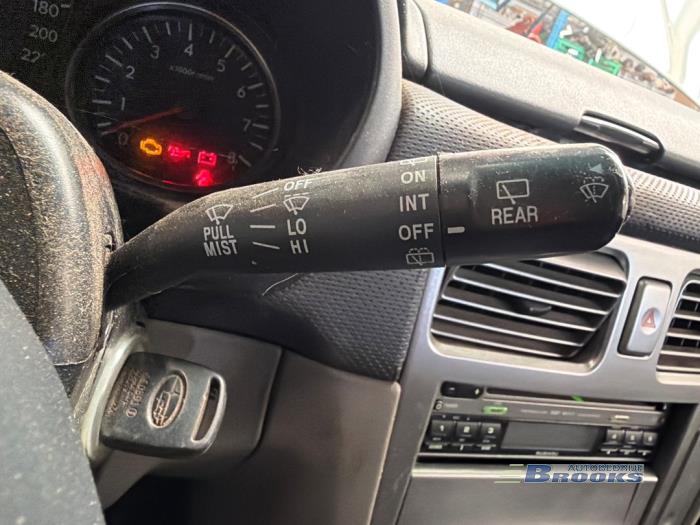 Subaru Forester 2.0 16V X Vehículo de desguace (2006, Gris)