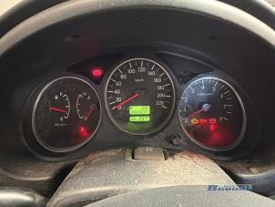 Subaru Forester 2.0 16V X Vehículo de desguace (2006, Gris)