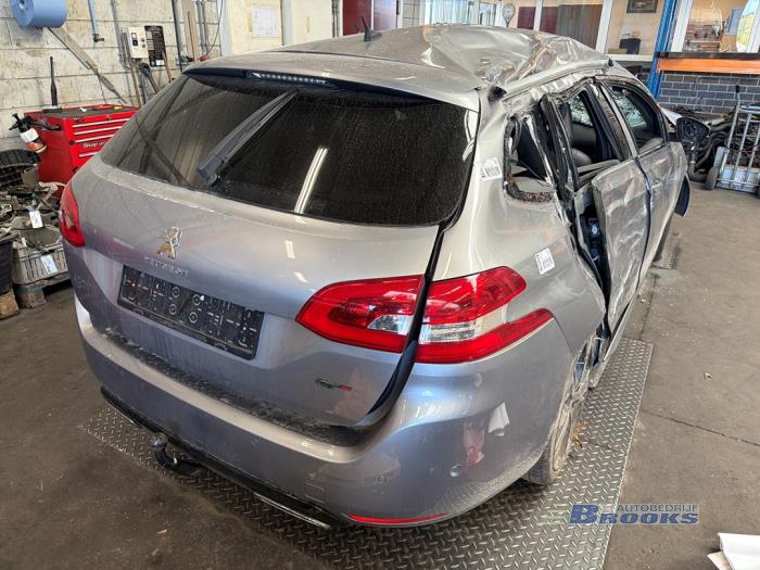 Peugeot 308 SW 1.6 16V GT 205 Vehículo de desguace (2016, Gris)