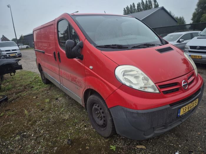 Nissan Primastar 2.0 dCi 120 Skrotfordon (2007, ROOD)