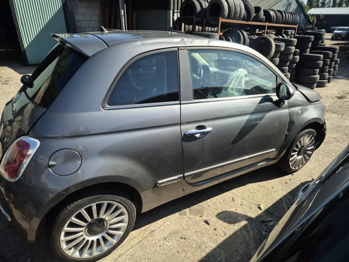 Fiat 500 1.2 Samochód złomowany (2010, Szary)