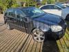 Volkswagen Golf V 1.6 FSI 16V Samochód złomowany (2005, Czarny)