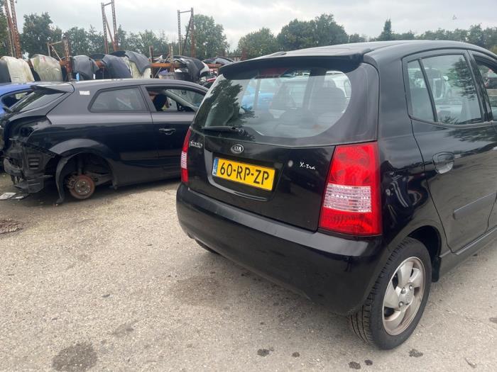 Kia Picanto 1.0 12V Skrotfordon (2005, ZWART)