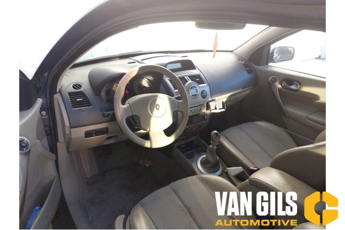 Renault Megane II 1.9 dCi 130 Épave (2006, Gris)