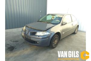 Renault Megane II 1.9 dCi 130 Épave (2006, Gris)