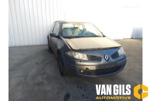 Renault Megane II 1.9 dCi 130 Épave (2006, Gris)