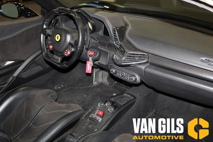 Ferrari 458 Spider 4.5 V8 32V DCT Samochód złomowany (2012, Czarny)