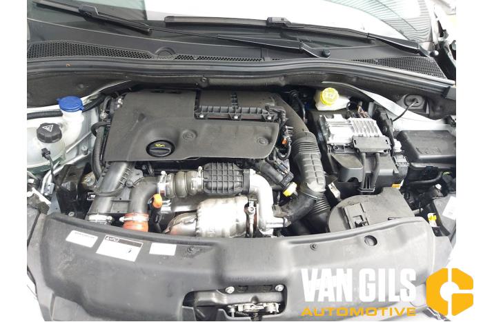 Peugeot 208 I 1.6 Blue HDi 100 Vehículo de desguace (2018, Blanco)