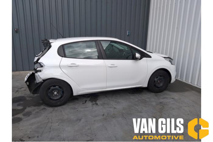 Peugeot 208 I 1.6 Blue HDi 100 Vehículo de desguace (2018, Blanco)