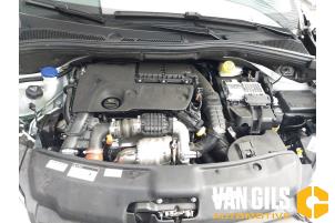 Peugeot 208 I 1.6 Blue HDi 100 Vehículo de desguace (2018, Blanco)