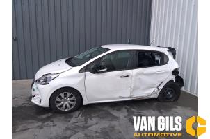 Peugeot 208 I 1.6 Blue HDi 100 Vehículo de desguace (2018, Blanco)