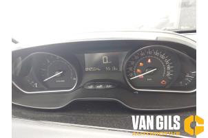Peugeot 208 I 1.6 Blue HDi 100 Vehículo de desguace (2018, Blanco)