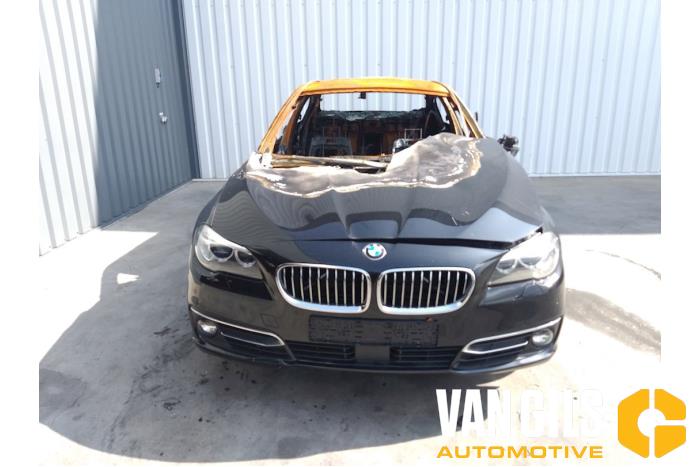 BMW 5 serie 528i 16V Vehículo de desguace (2014, Negro)