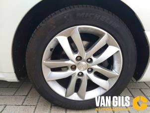 Peugeot 508 SW 1.6 HDiF 16V Épave (2013, Blanc, Blanc)