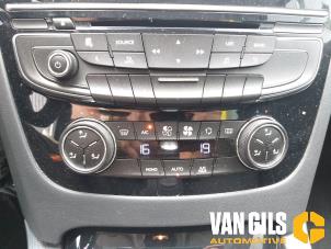Peugeot 508 SW 1.6 HDiF 16V Épave (2013, Blanc, Blanc)