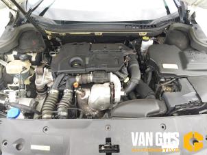 Peugeot 508 SW 1.6 HDiF 16V Épave (2013, Blanc, Blanc)