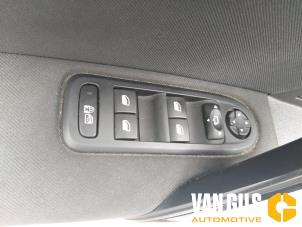 Peugeot 508 SW 1.6 HDiF 16V Épave (2013, Blanc, Blanc)