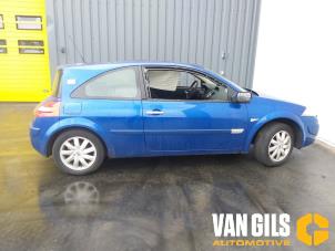 Renault Megane II 1.6 16V Épave (2006, Bleu)