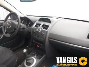 Renault Megane II 1.6 16V Épave (2006, Bleu)
