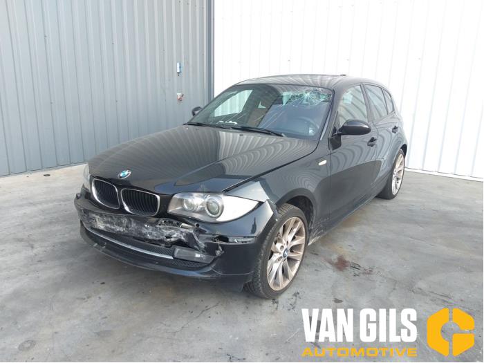 BMW 1 serie 123d 16V Vehículo de desguace (2008, Negro)