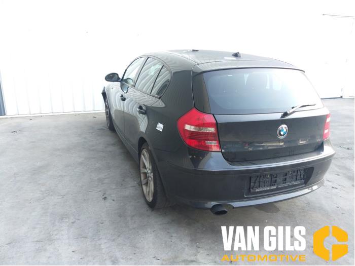 BMW 1 serie 123d 16V Vehículo de desguace (2008, Negro)