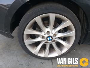 BMW 1 serie 123d 16V Vehículo de desguace (2008, Negro)