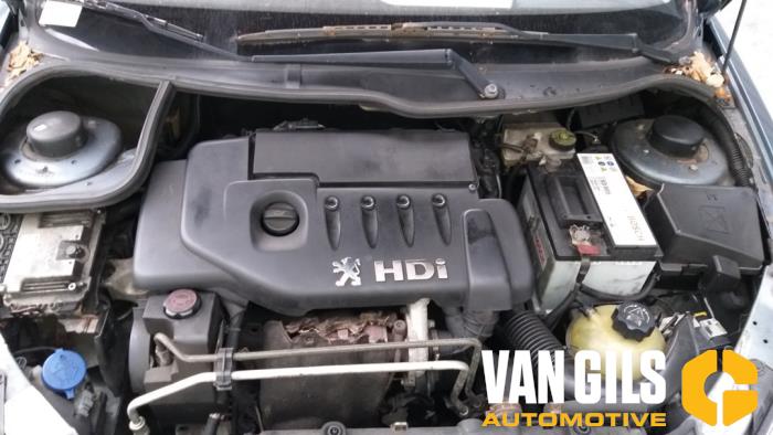 Peugeot 206 SW 1.4 HDi Vehículo de desguace (2006, Acero, Gris plateado, Moonmist)