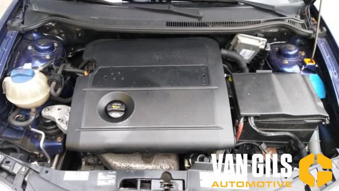 Seat Ibiza III 1.4 16V 100 Schrottauto (2004, Blau)