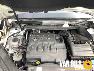 Volkswagen Touran 2.0 TDI 150 Épave (2016, Blanc)