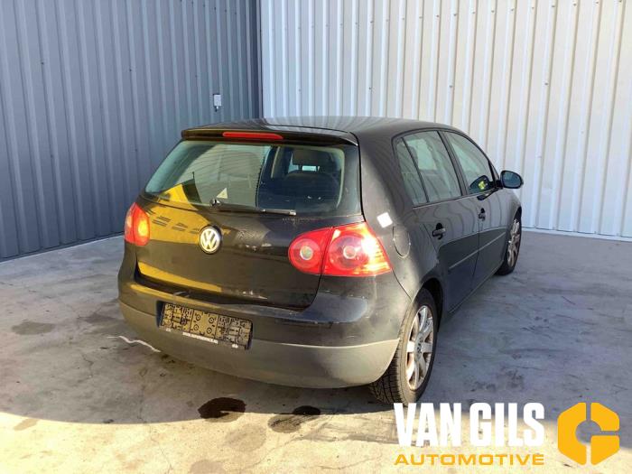 Volkswagen Golf V 2.0 TDI 16V Samochód złomowany (2004, Czarny)