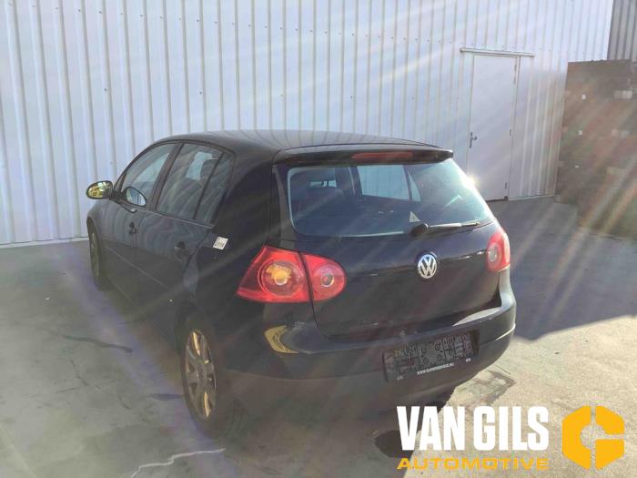 Volkswagen Golf V 2.0 TDI 16V Samochód złomowany (2004, Czarny)