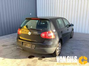 Volkswagen Golf V 2.0 TDI 16V Samochód złomowany (2004, Czarny)