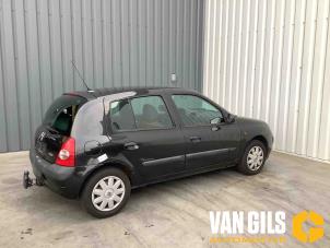 Renault Clio II 1.2 16V Samochód złomowany (2004, Czarny)