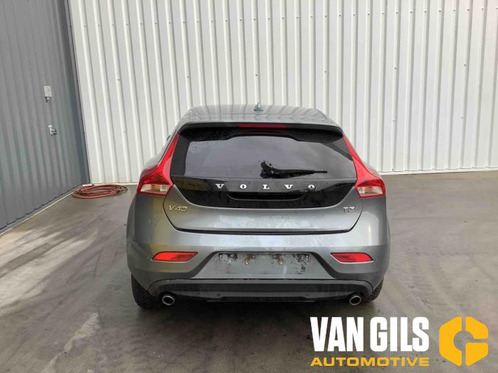 Volvo V40 1.5 T3 16V Geartronic Skrotfordon (2018, GRIJS)