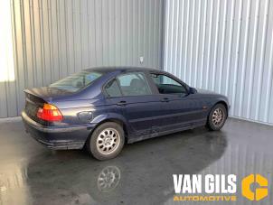 BMW 3 serie 316i Épave (2000, Bleu)