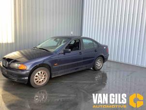 BMW 3 serie 316i Épave (2000, Bleu)