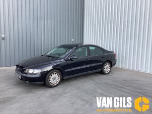 Volvo S60 I 2.4 20V 140 Épave (2002, Métallisé, Noir)