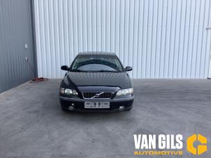 Volvo S60 I 2.4 20V 140 Épave (2002, Métallisé, Noir)