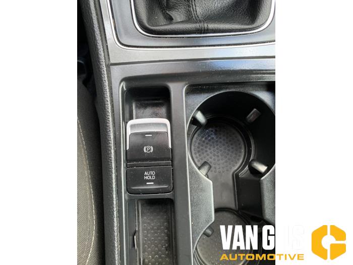 Volkswagen Golf VII 1.2 TSI 16V Samochód złomowany (2014, Czarny)