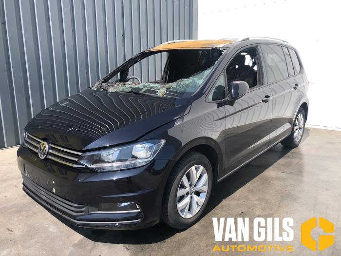 Volkswagen Touran 1.0 TSI Épave (2019, Noir)