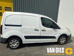 Peugeot Partner 1.6 HDI 90 Épave (2013, Granit)