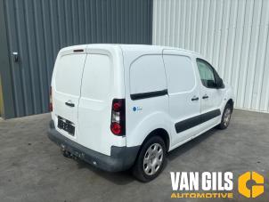 Peugeot Partner 1.6 HDI 90 Épave (2013, Granit)