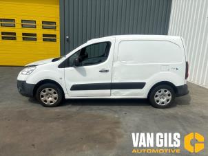Peugeot Partner 1.6 HDI 90 Épave (2013, Granit)