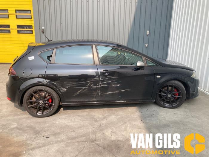 Seat Leon 2.0 TFSI FR 16V Épave (2006, Noir)