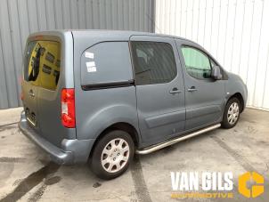 Peugeot Partner 1.6 HDI 90 Épave (2012, Granit)
