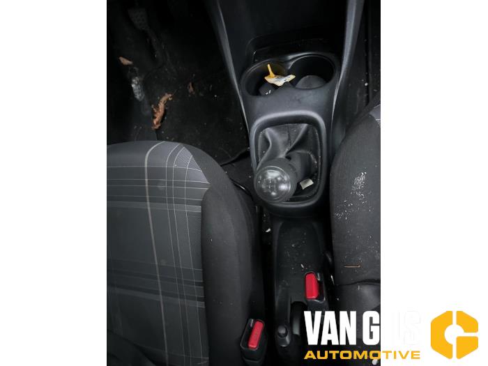 Peugeot 108 1.0 12V Épave (2016, Blanc)