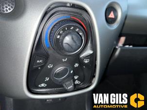 Peugeot 108 1.0 12V Épave (2016, Blanc)