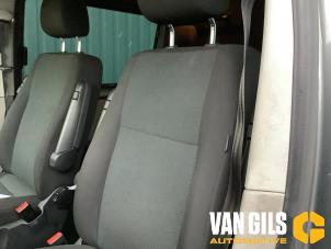 Volkswagen Transporter/Caravelle T6 2.0 TDI 204 4Motion Samochód złomowany (2017, Szary)